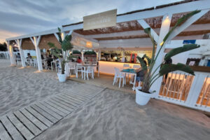 Xiringuito Blanca Subur — Sitges Beach Club_12
